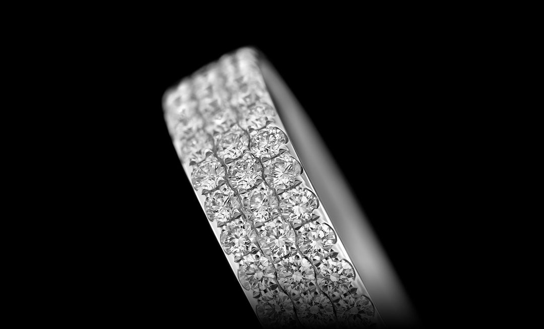 Constellation No.3 ring white gold detail 1920x1160