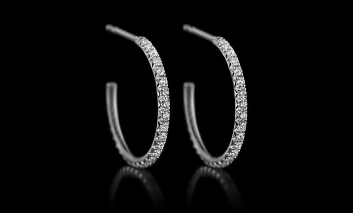Halo No.2 earring white gold rotated 1920x1160