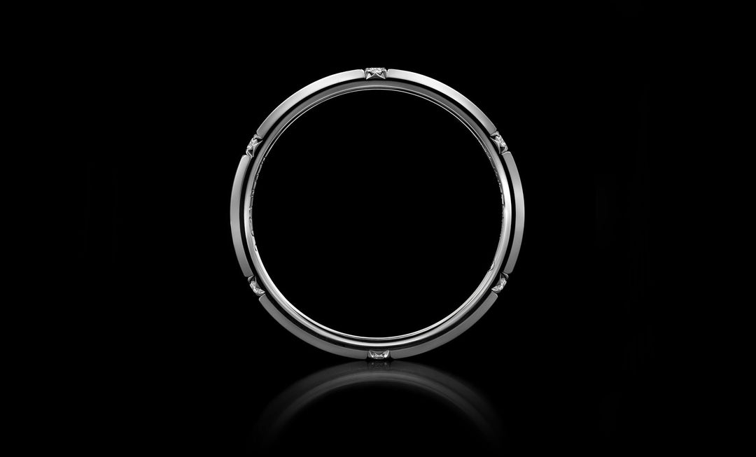 Halo No.3 ring white gold side 1920x1160