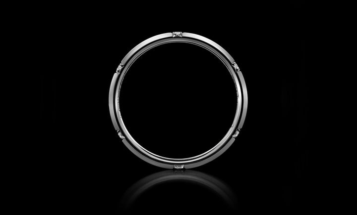 Halo No.3 ring white gold side 1920x1160