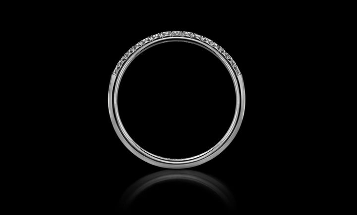 Halo No.5 ring white gold side 1920x1160