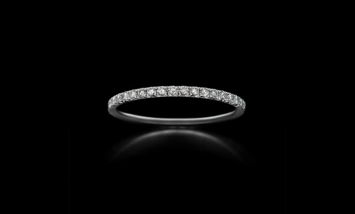 Halo No.5 ring white gold top 1920x1160