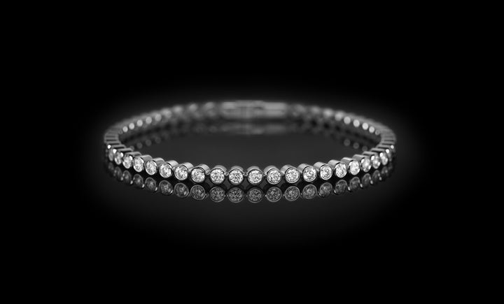 Meridian No.1 bracelet white gold front 1920x1160
