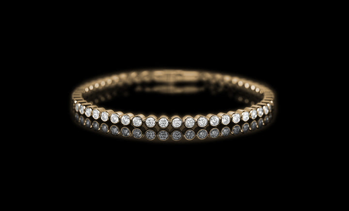 Meridian No.1 bracelet yellow gold front 1920x1160
