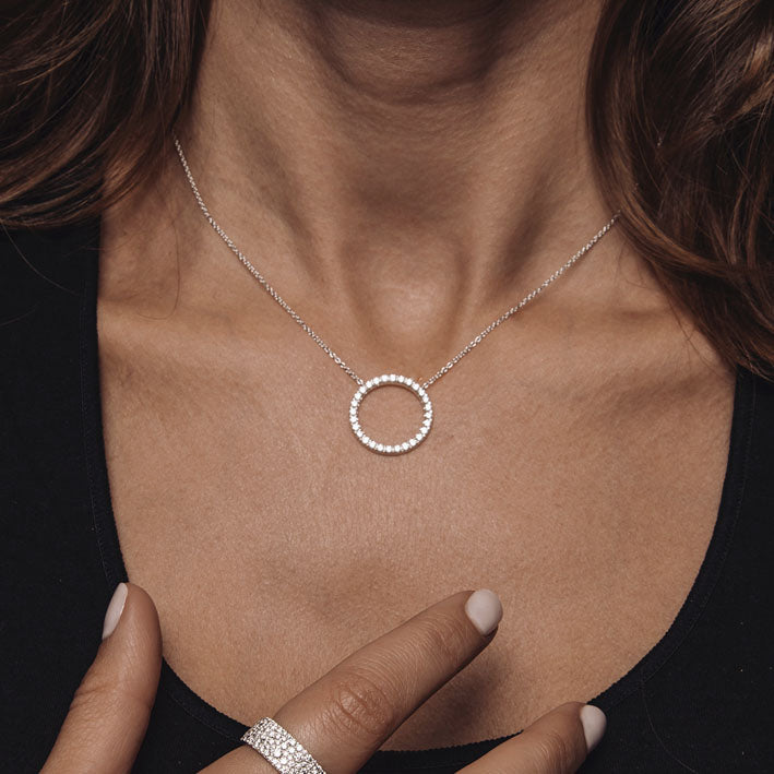 Orbit No.1 pendant white gold showcase 709x709