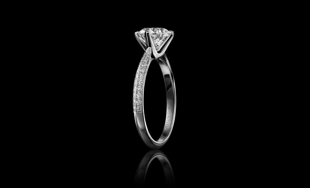 Stellar No.2 ring white gold rotated 1920x1160